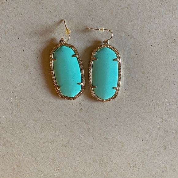 Kendra Scott teardrop earrings - Picture 2 of 2